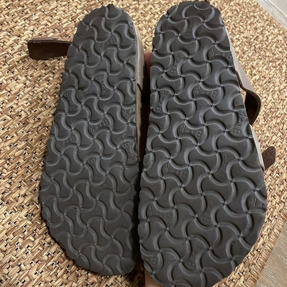 BIRKENSTOCK Yara sandals Worn once - Picture 4 of 6
